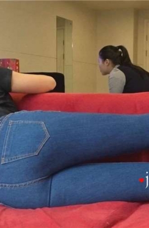 超级大圆臀蓝紧牛美女模拍 [4.08 GB]