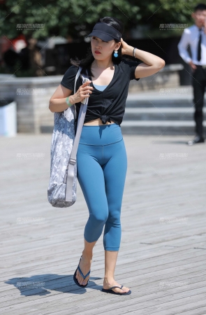 第1497篇极品美女完美身材