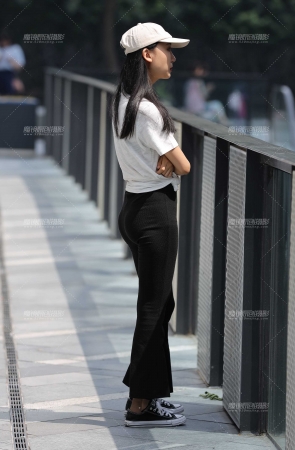 第1383篇翘丽美女