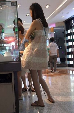 4K – 挺精致的妹子脚丫有点令人失望啊 [2.73 GB/MP4]