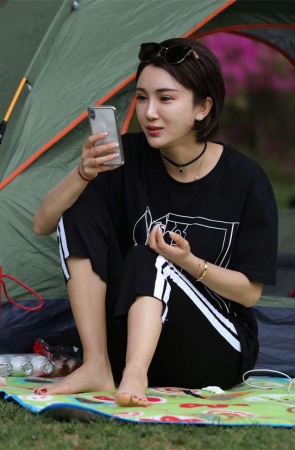 No1711 两个精品女人，不知不觉中来了场从头到脚的全方面比拼 第2套