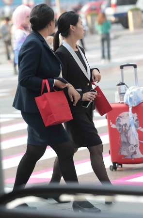 街拍黑丝职业装