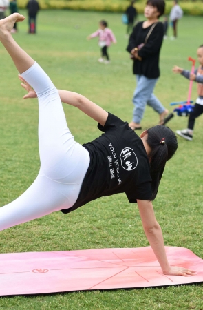 J8紧身瑜伽（4）